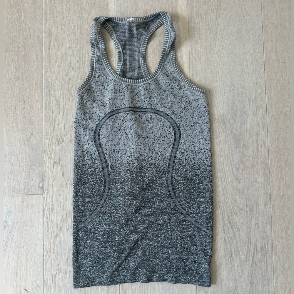 Lululemon swiftly Racerback - Picture 2 of 3